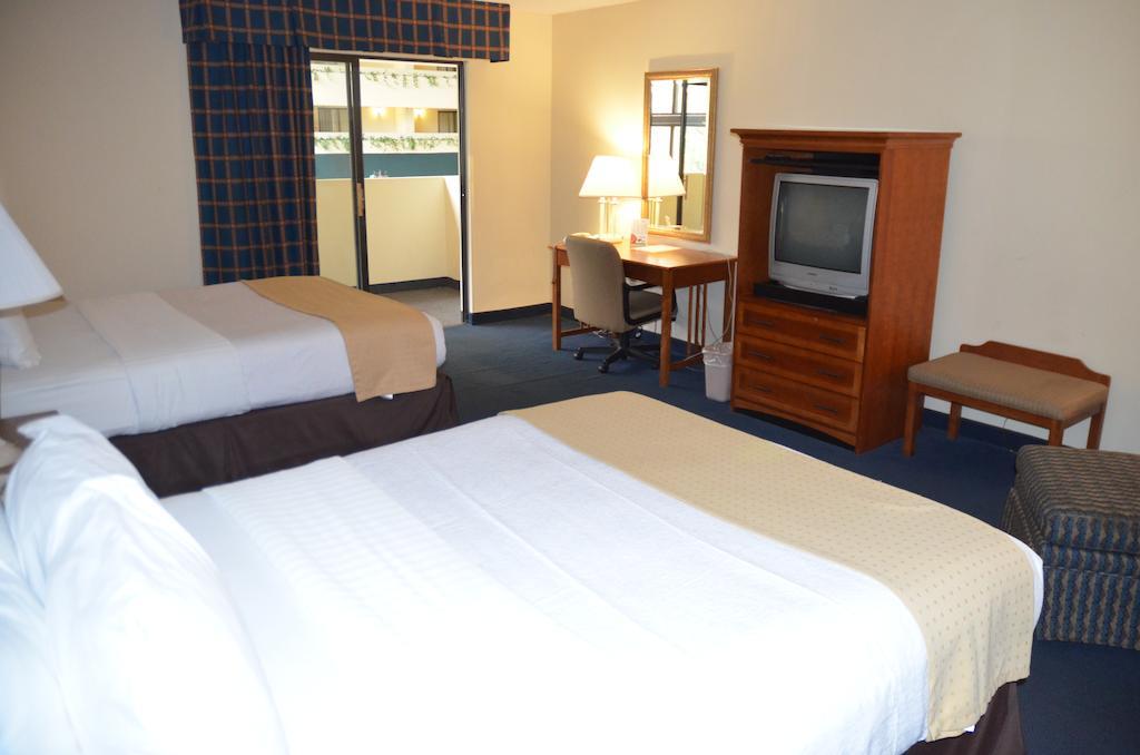 Clarion Hotel Jackson Northwest Eksteriør bilde