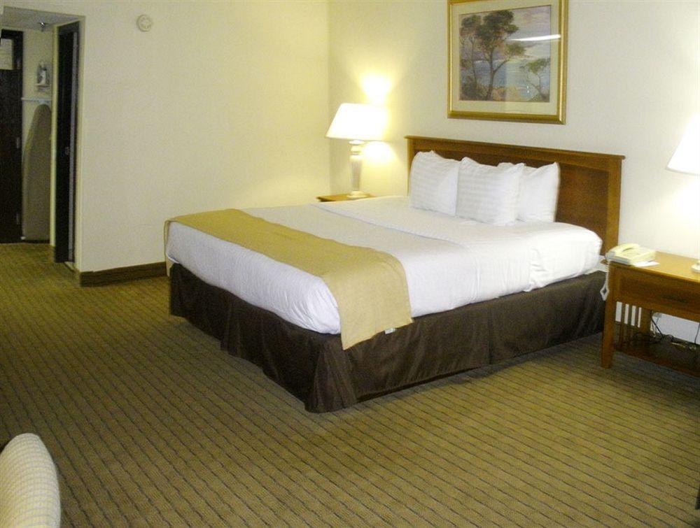 Clarion Hotel Jackson Northwest Rom bilde